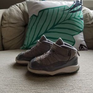 NIKE JORDAN Toddler Size 6C Sneakers